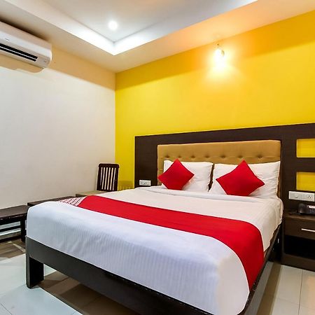Oyo Flagship 9115 Hotel Udayee International Tirupati Kültér fotó