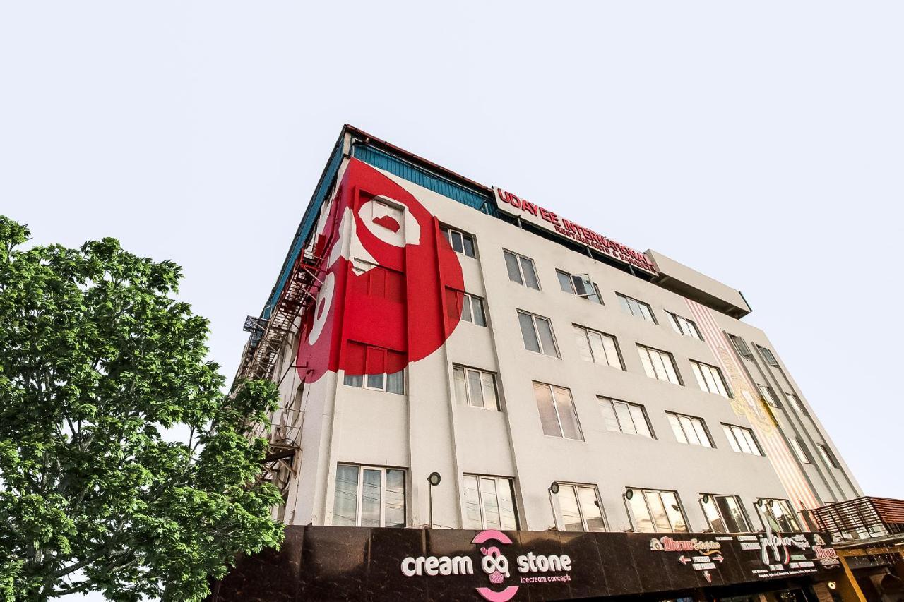 Oyo Flagship 9115 Hotel Udayee International Tirupati Kültér fotó